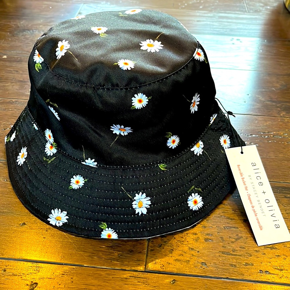 Reversible Alice + Olivia Bucket Hat